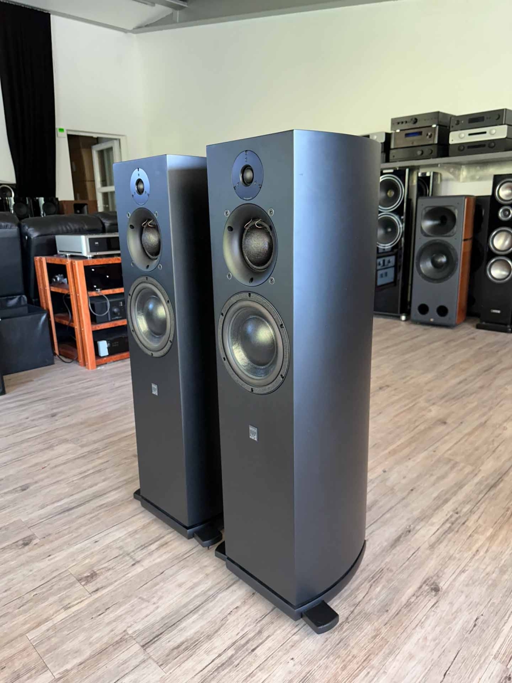 ATC SCM40 GEN2 - High-End Standlautsprecher- N3 - Paar unter Lautsprecher  >  Stand-Lautsprecher
