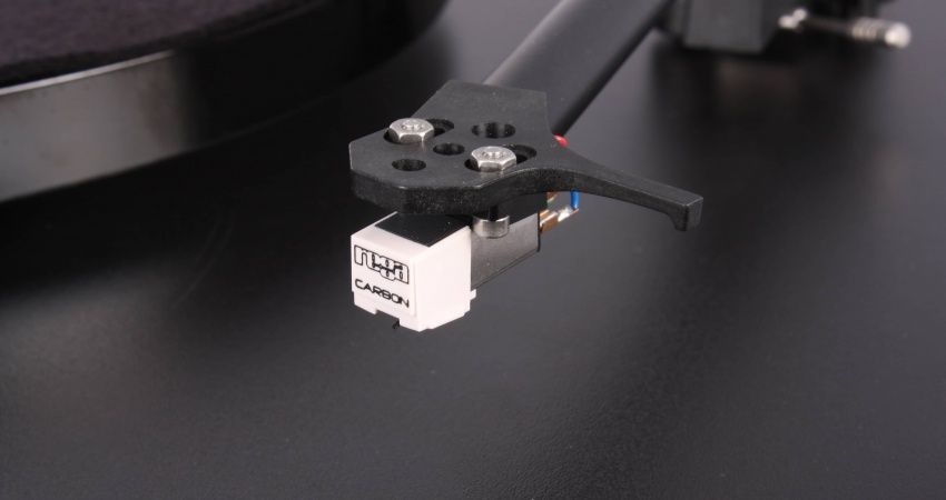 Rega Carbon MM Tonabnehmersystem 2-5 mV unter HiFi & Heimkino  >  Plattenspieler (Phono)  >  Tonabnehmer
